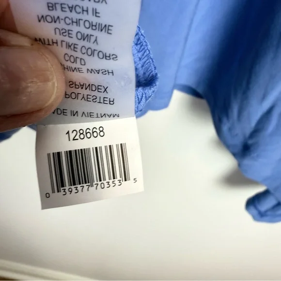 NWT Chaus Blue V-Neck Women's Top - Picture 12 of 13